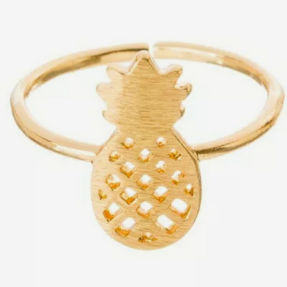 🌈 Gold Tone Pineapple Adjustable Ring
